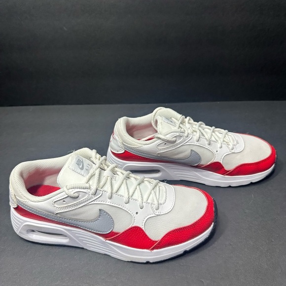 Nike White and Red Sneakers size 6y pre owned Exellent condition. - Picture 4 of 7